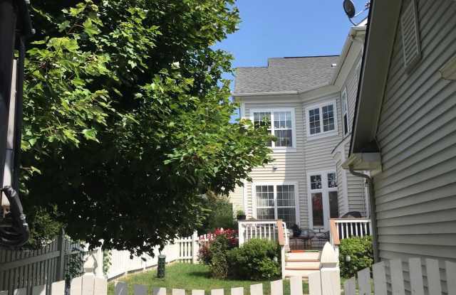 514 GENTLEWOOD SQUARE