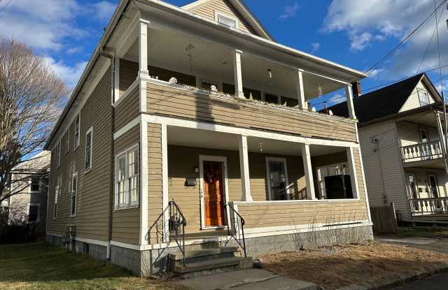 82 Lorenzo Street