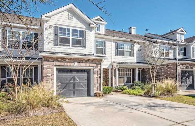 Gorgeous Park West Townhome!