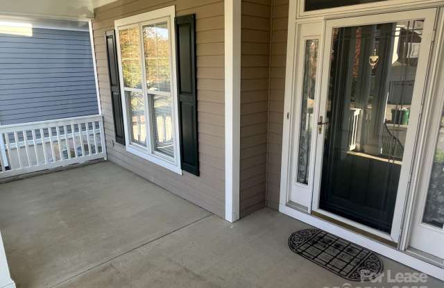 3044 Parker Green Trail