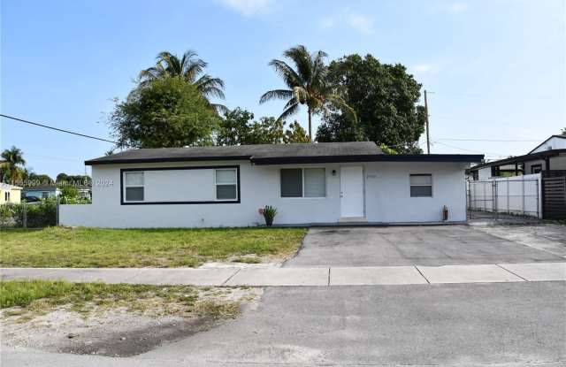 2900 NW 157th Ter - 2900 Northwest 157th Terrace, Miami Gardens, FL 33054