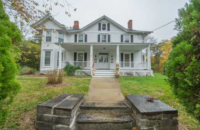 55 Madison St