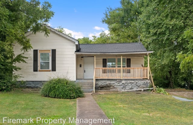 1020 Bridge Street - 1020 Bridge Street, Columbia, TN 38401