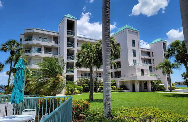 8041 Sailboat Key Blvd S Apt 401