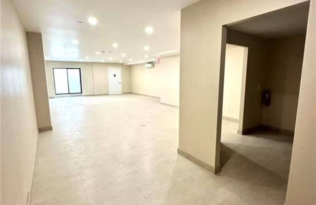 Photo of 4016 7th Avenue