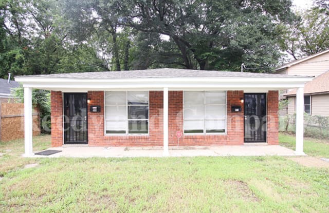 569 Berclair Rd - 569 Berclair Road, Memphis, TN 38122