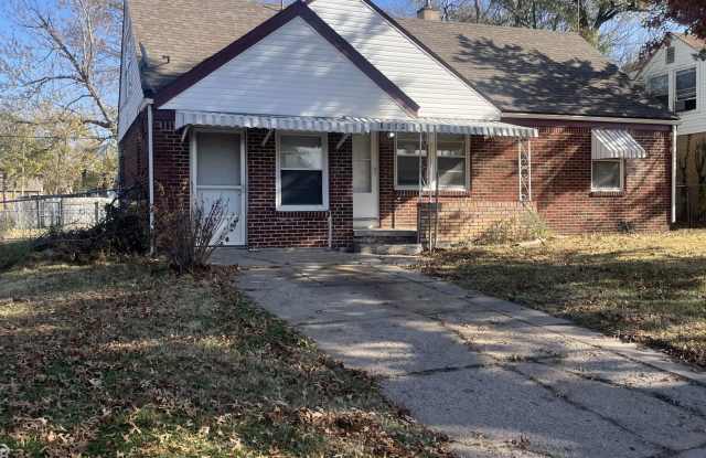 Photo of 1658 North Bluff Street