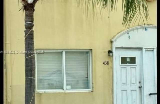 Photo of 438 NW 84th Ter