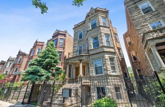 Photo of 1435 N Washtenaw Ave