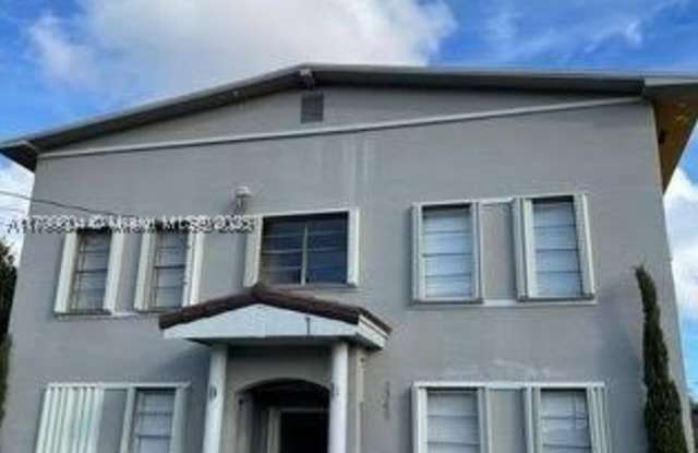 2345 NW Flagler Ter