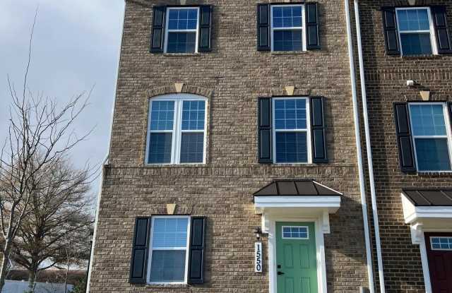 Photo of 1550 ADAMSON WAY