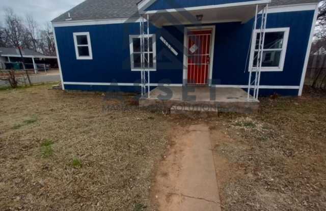 Cute 2 Bedroom Home!