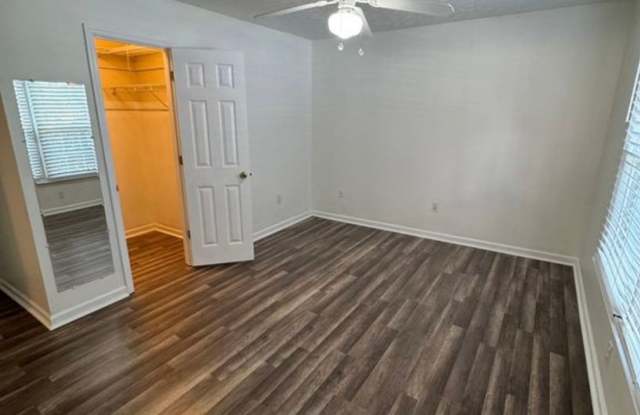 2 bed 1 bath newly renovated!