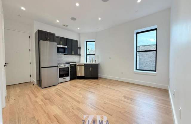 Photo of 340 Broadway