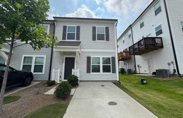 Photo of BEAUTIFUL 3BD/2.5BTH Townhome - MALLARD CREEK -AVAILABLE NOW