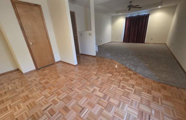 2060 East Belmont Street