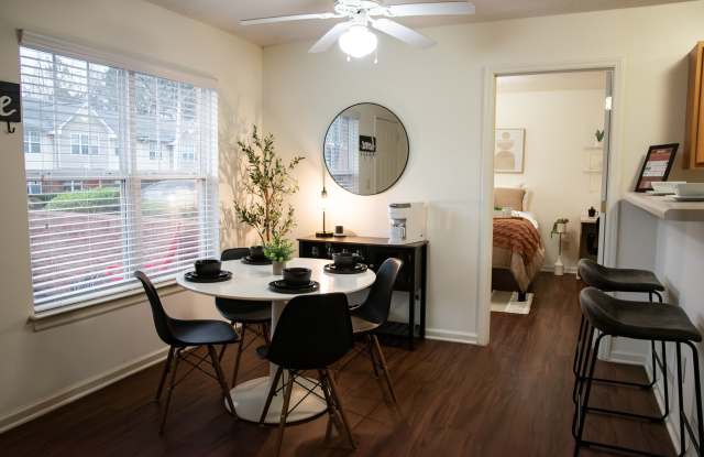 University Suites - Student Housing