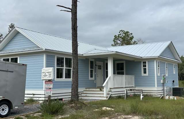 Photo of 524 N Raphael Road