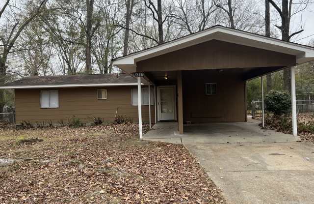 1219 Woody Dr - 1219 Woody Drive, Jackson, MS 39212