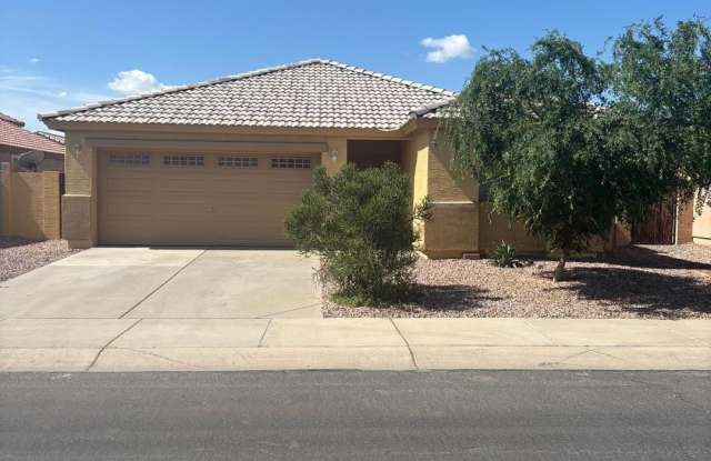 582 S 152nd Lane