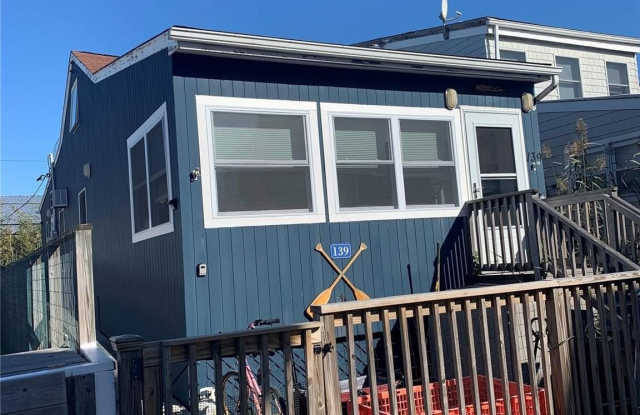 139 Bungalow Walk