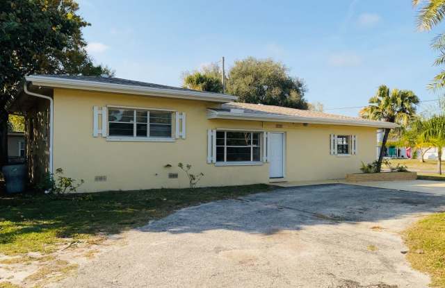 3 Bedroom - Sunrise Blvd