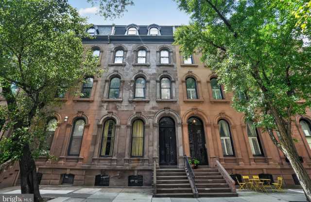 2008 SPRUCE Street