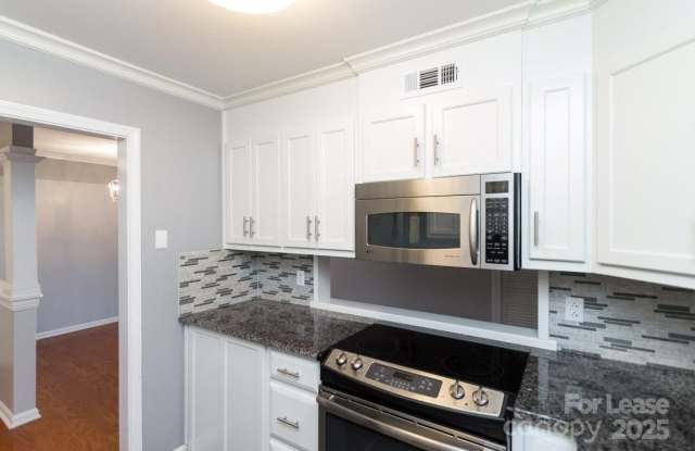 140 Lake Concord Road NE unit: B4