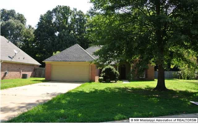 5844 E White Ridge Circle - 5844 White Ridge Cir E, Olive Branch, MS 38654