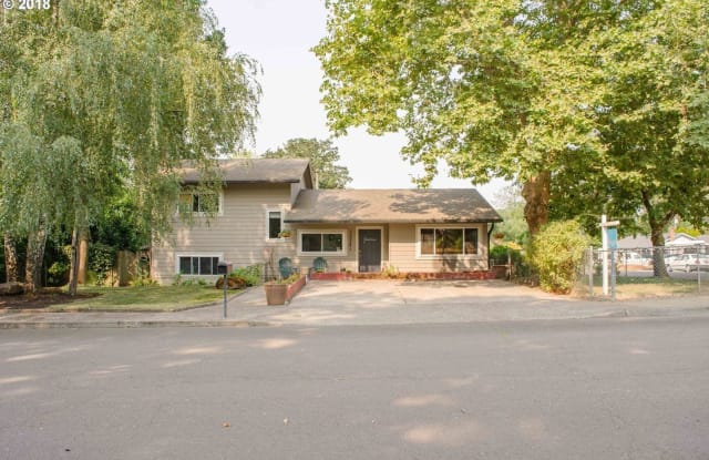 13321 SW 63rd Ave - 13321 Southwest 63rd Avenue, Clackamas County, OR 97219