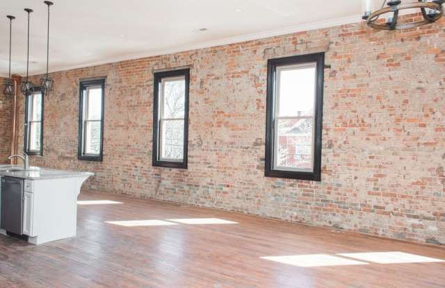 113 E Madison Avenue