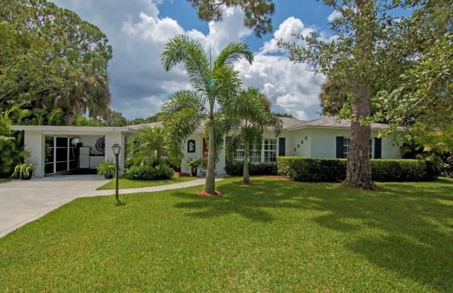 2232 Bonita Ave - 2232 Bonita Avenue, Vero Beach, FL 32960