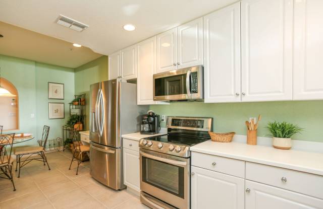 ** FIDDLER'S CREEK IN DEER CROSSING 3/2 FURNISHED SEASONAL 30 DAY RENTAL AVAILABLE STARTING MAY 2024-DEC 2025