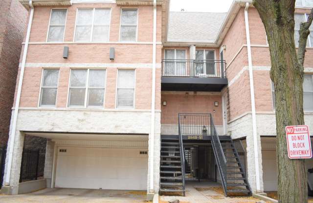 Photo of 2851 N Southport Avenue unit: A