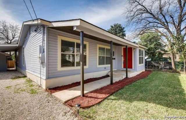 Photo of Adorable 3 bedroom 2 bath Minutes from N St. Marys!! Completely updated!