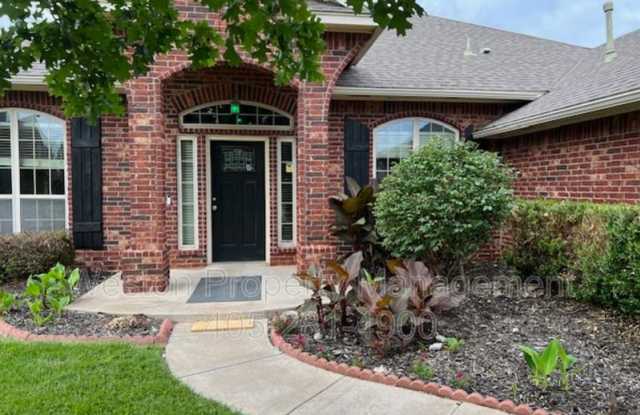 19136 Cottonwood Court