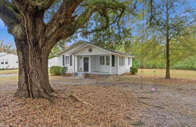 Photo of ✨ Move-In Special — Limited Time Only! ✨ Move in on or before December 31st, 2025, and enjoy $200 OFF your rent for January, February, and March!