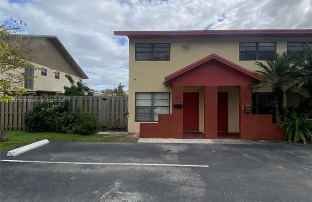 1616 NE 151st St - 1616 Northeast 151st Street, Golden Glades, FL 33162