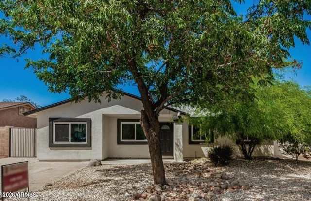 1008 W Watson Drive