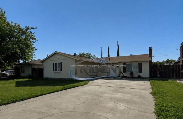 Cute 3 bedroom, 2 bath house