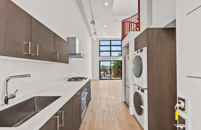 Photo of 5617 Klump Ave