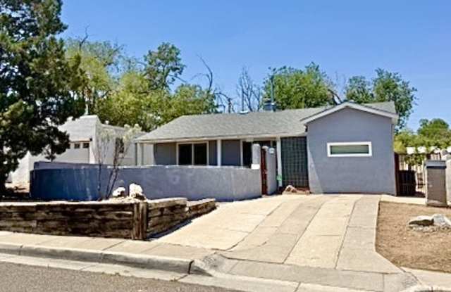 317 Morningside Drive Southeast