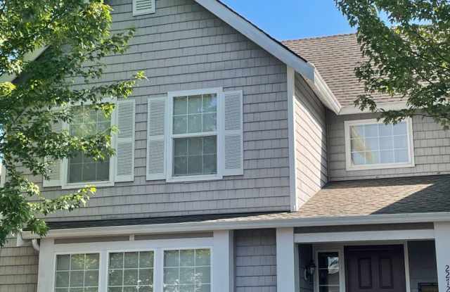 Newly updated 3 bedroom 2.5 bath Townhome