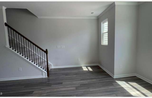 1110 Shoreside Drive