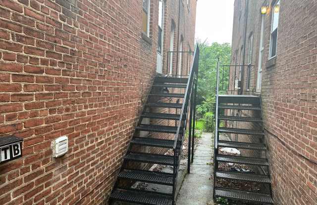 4227 EUCLID Avenue unit: B