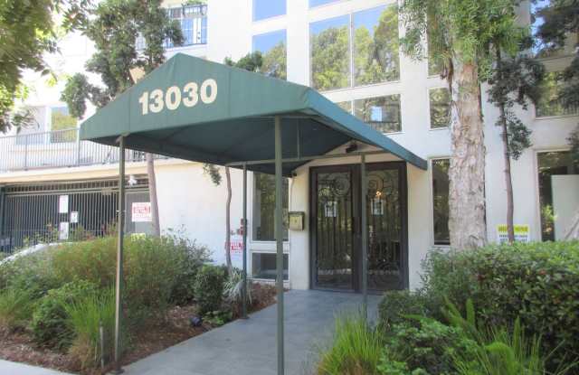 Photo of Beautiful Condo on Valleyheart Drive in the heart of Studio City - REDUCED!