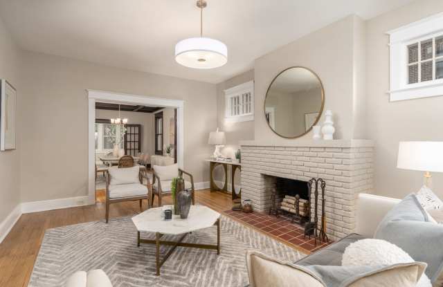 Charming Townhome | 5 Bed | 3.5 Bath | 3,300 Sf | Covered Front Porch & Large Fenced-In Backyard | Detached 3-Car Garage