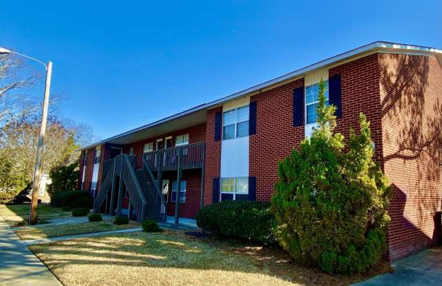 Photo of 770 Third Street unit: C