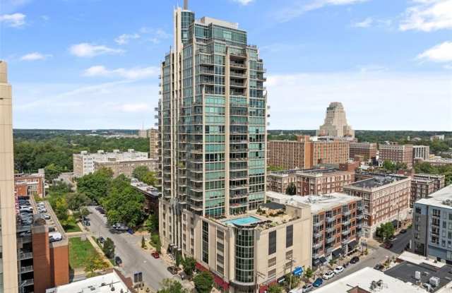 Photo of 4909 Laclede Avenue