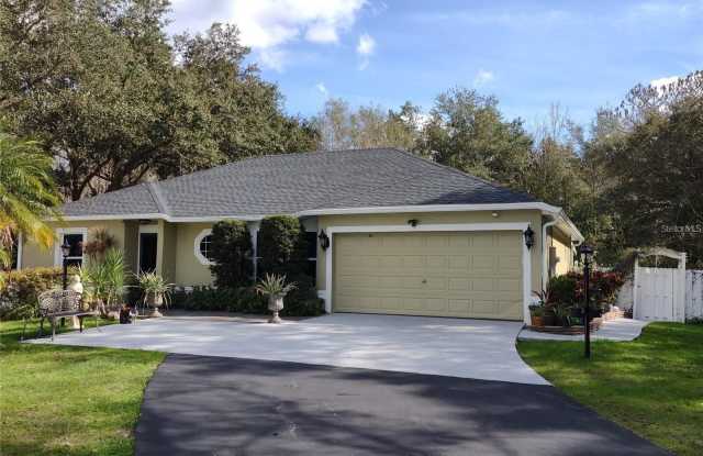 214 TIFFANY COURT